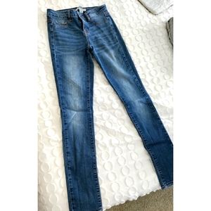 Refuge blue skinny jean size 0